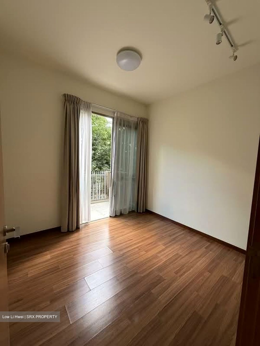 Terrasse (D19), Condominium #584034251